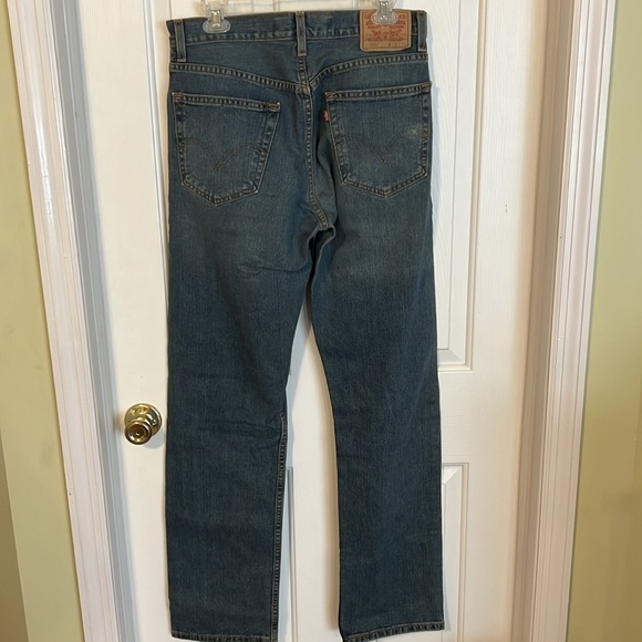 Levi 505 regular fit men’s jeans. Size 32 x 34. - Picture 2 of 10